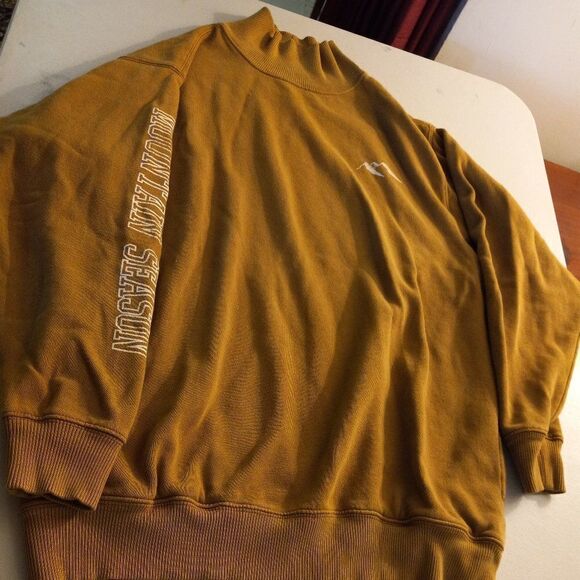 Aerie XS Mountain Season Sweatshirt - Picture 1 of 6